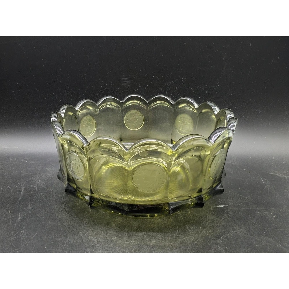 Fostoria Coin Glass Olive Green Scalloped Fruit Bowl‎ Frosted Liberty Bell Eagle